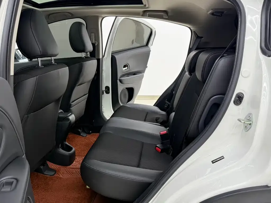 Honda Vezel 2022 из CN, фото 6