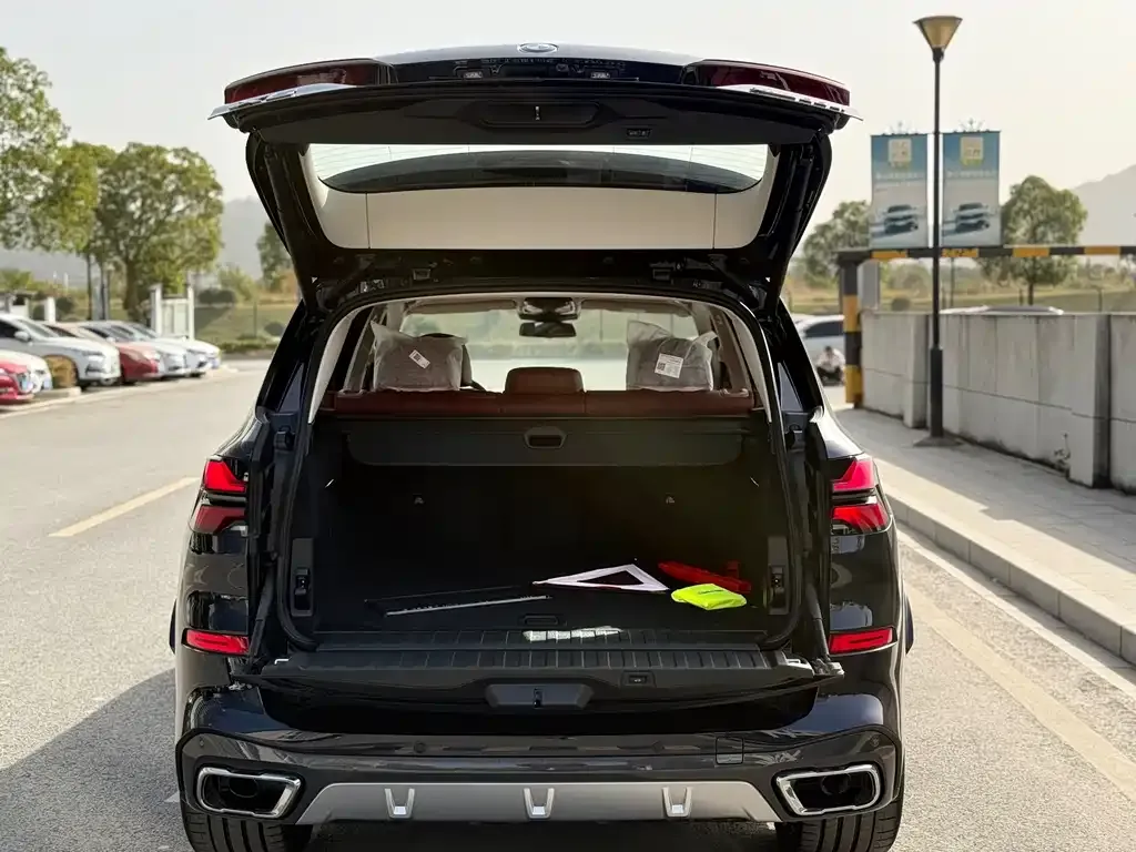 BMW X5 2025 из CN, фото 8