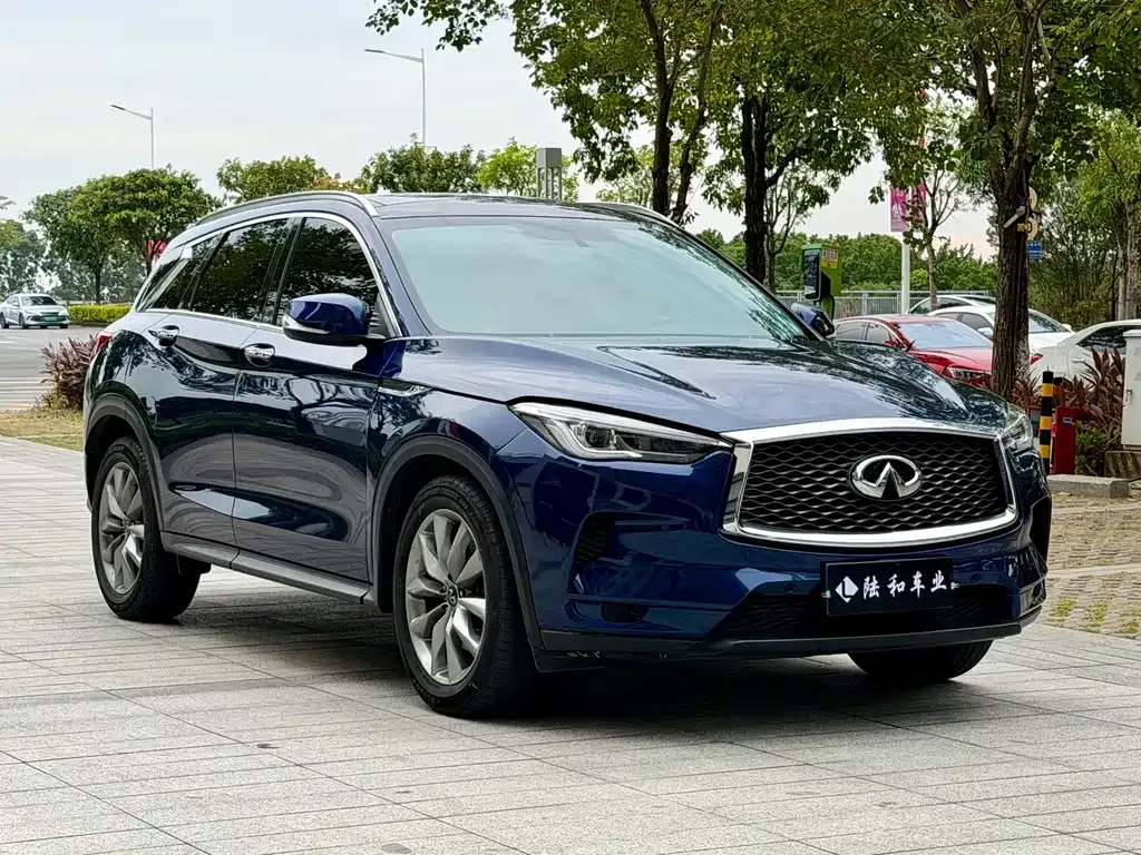 Infiniti QX50 2023 из CN, фото 3