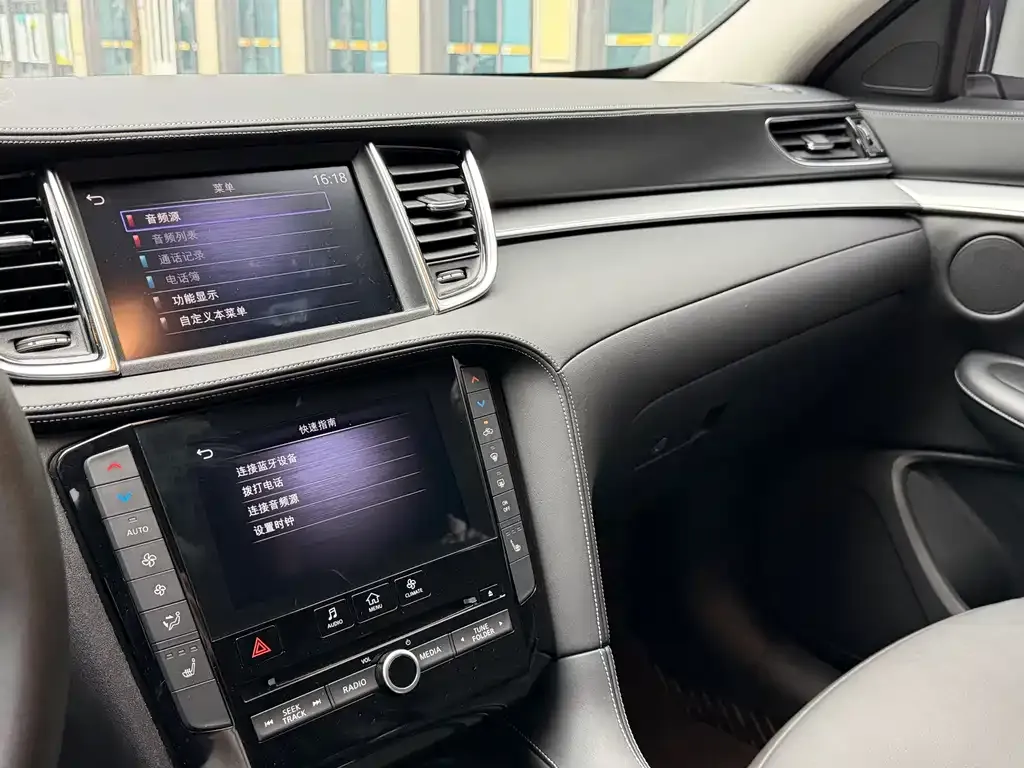 Infiniti QX50 2023 из CN, фото 8