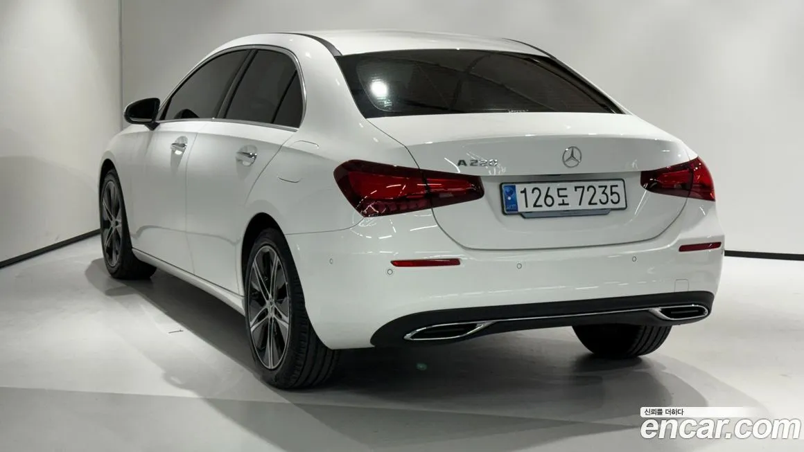 Mercedes-Benz A-Class — фото 6