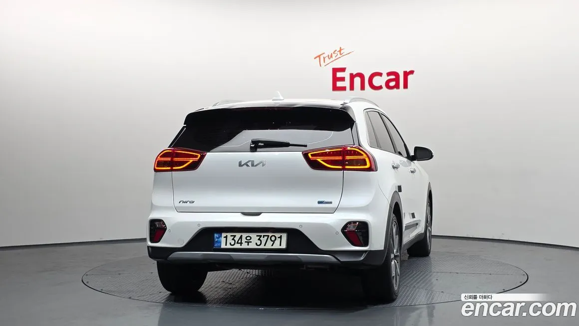 Kia Niro — фото 4