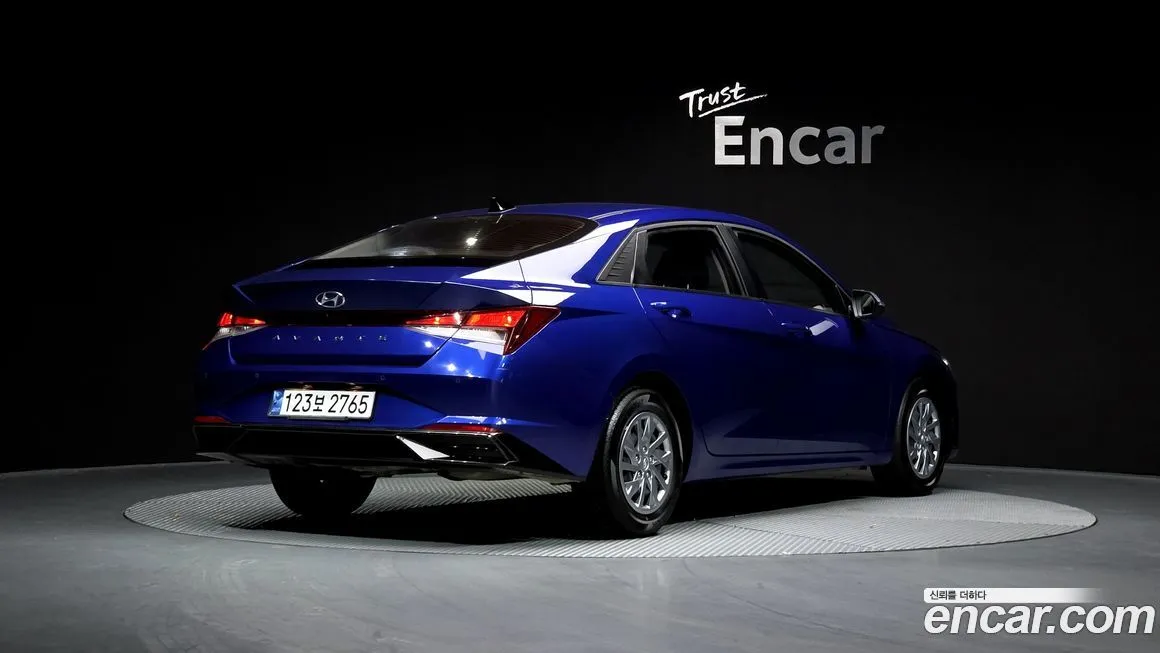 Hyundai AVANTE — фото 2