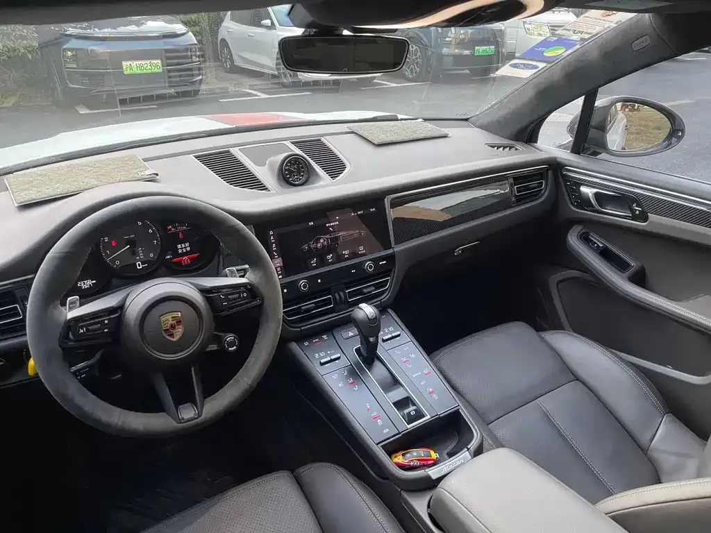 Porsche Macan 2023 из CN, фото 4