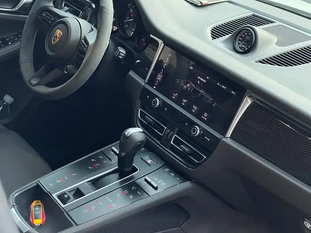 Porsche Macan 2023 из CN, фото 8