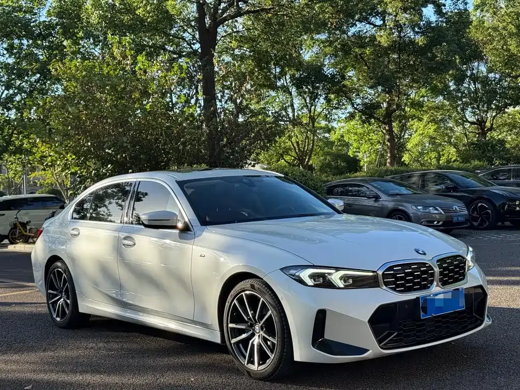 BMW 3 Series 2023 из CN, фото 3