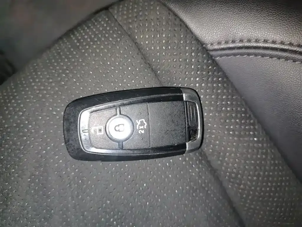 Ford Mondeo 2023 из CN, фото 9
