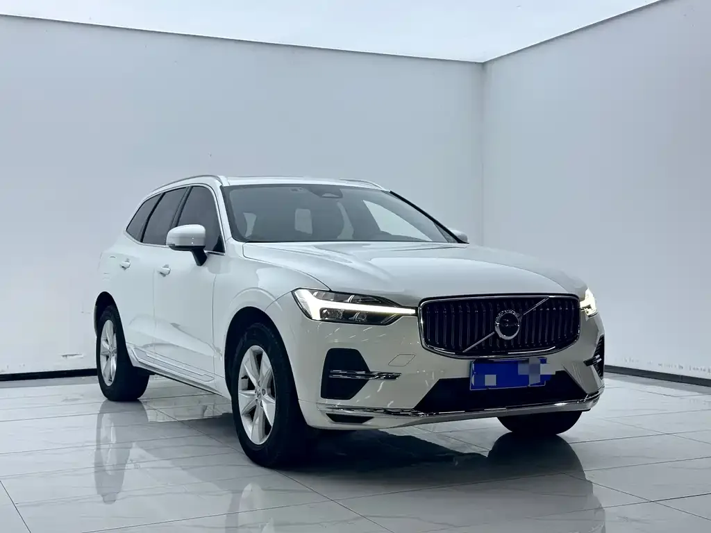 Volvo XC60 — фото 3