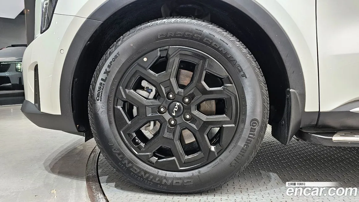 Kia Sorento — фото 5