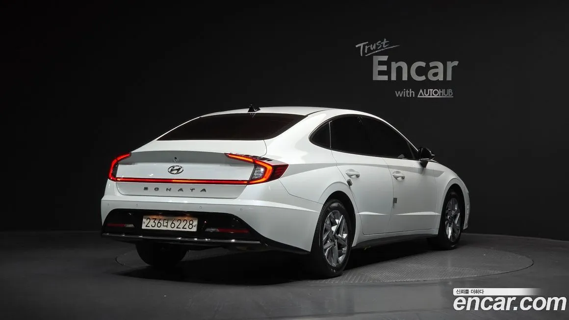 Hyundai Sonata 2022 из KR, фото 2