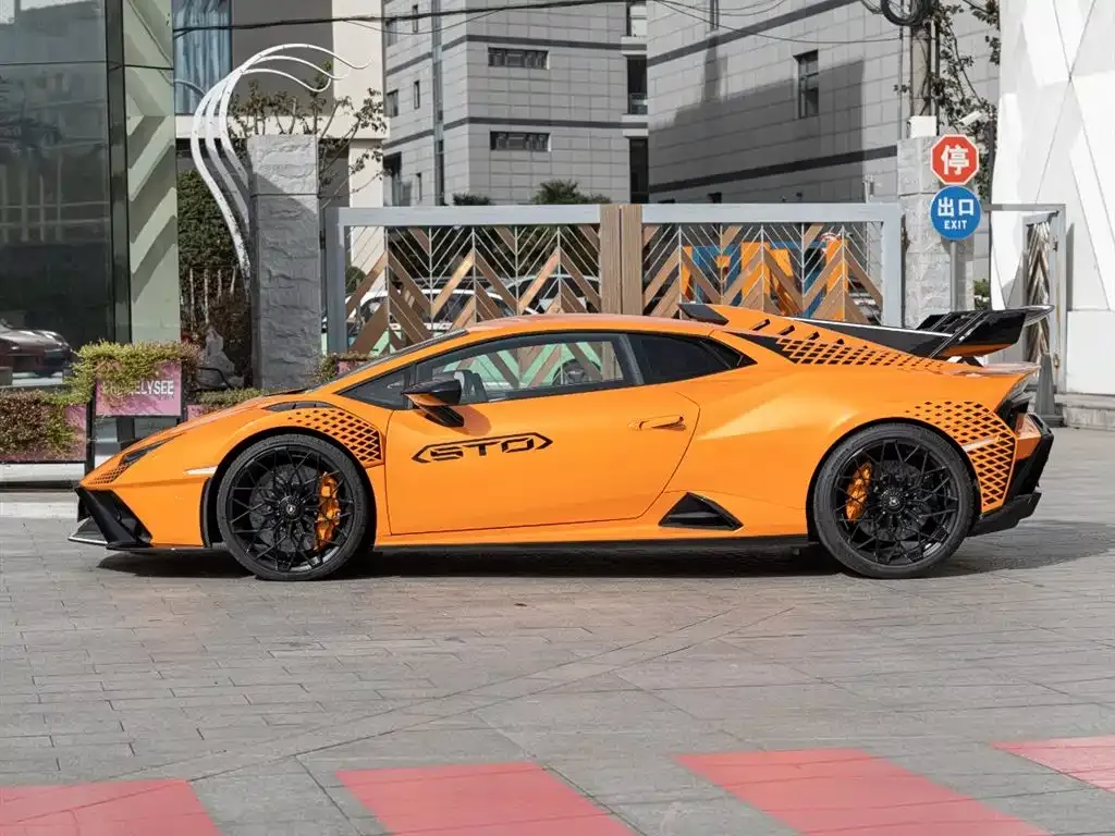 Lamborghini Huracan 2022 из CN, фото 7
