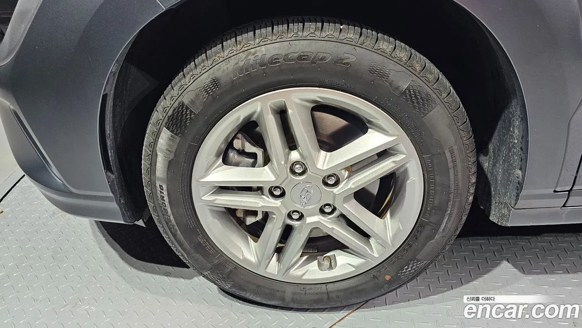 Hyundai Kona — фото 5