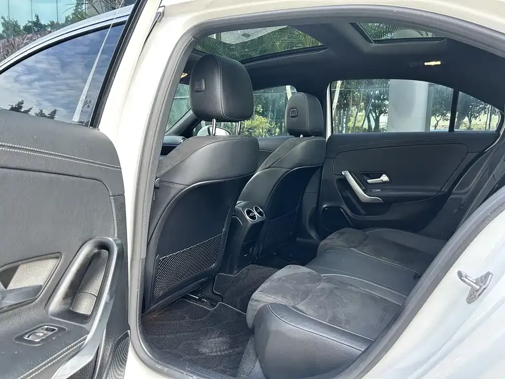 Mercedes-Benz A-Class 2021 из CN, фото 9