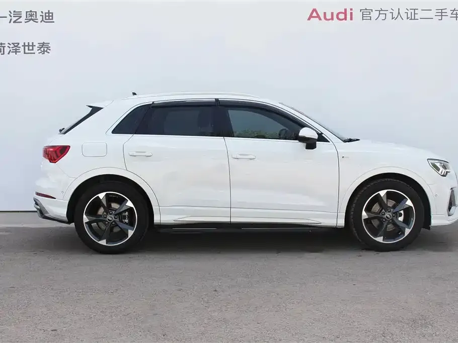 Audi Q3 2023 из CN, фото 2