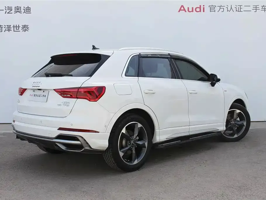 Audi Q3 2023 из CN, фото 3