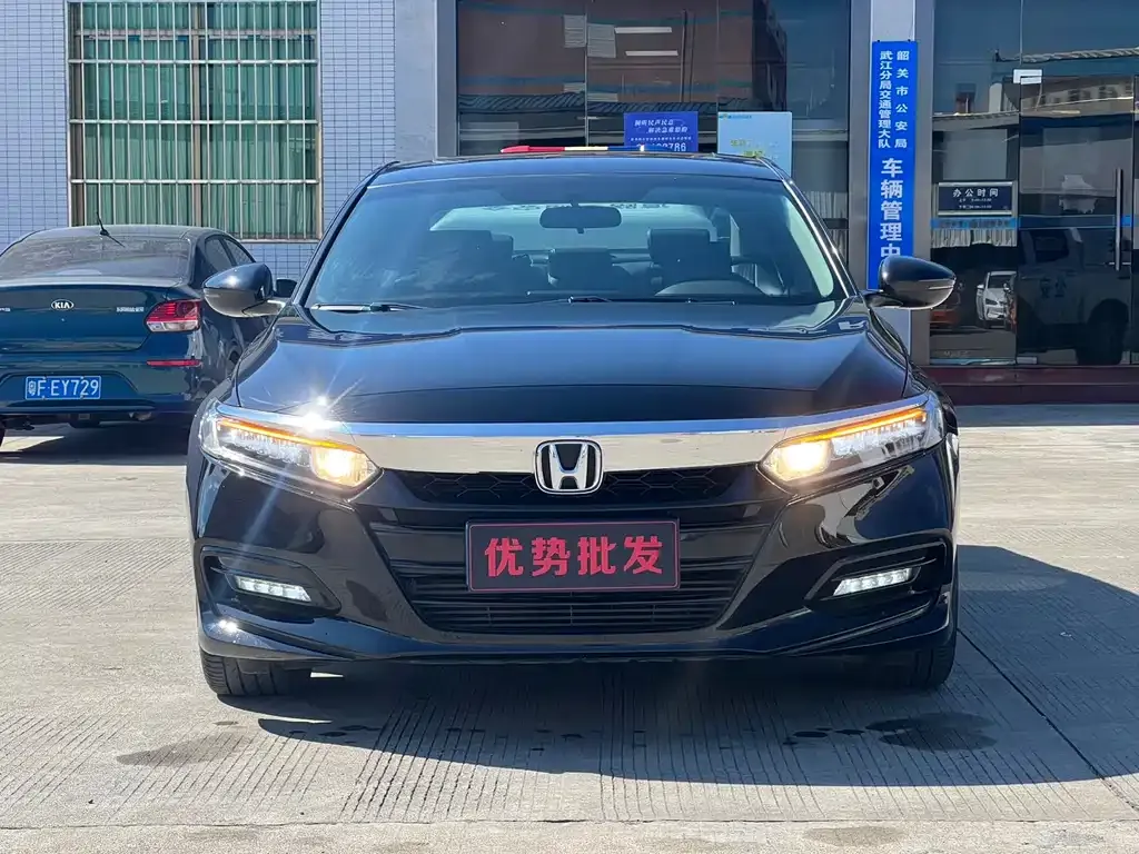 Honda Accord 2021 из CN, фото 2
