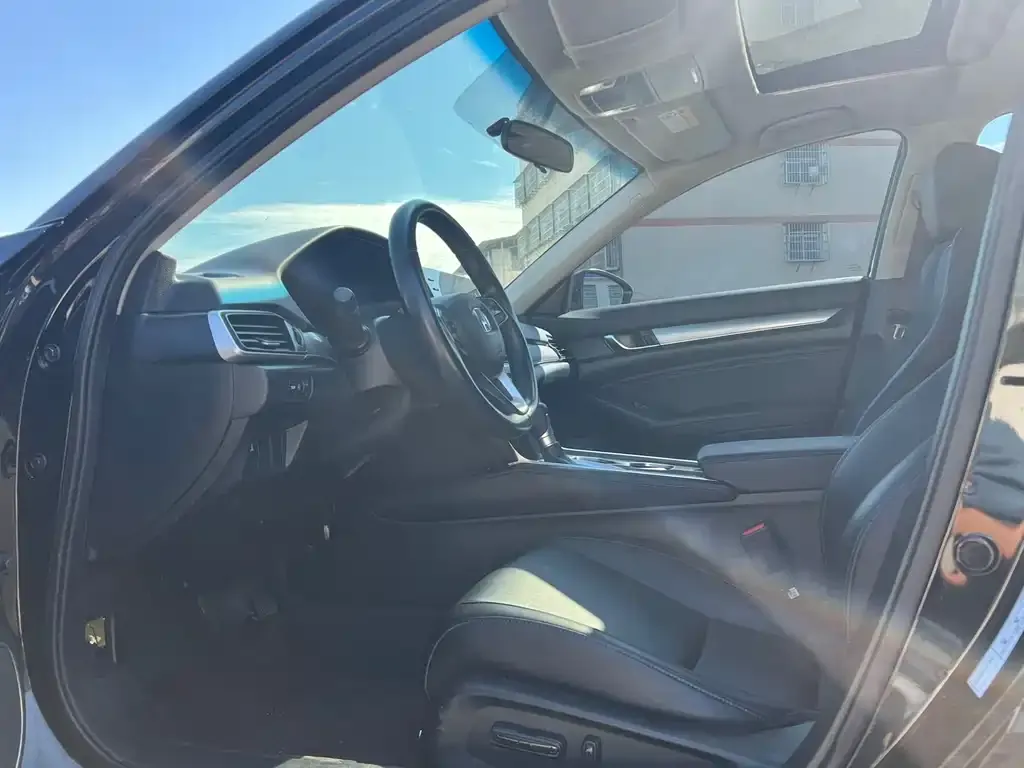 Honda Accord 2021 из CN, фото 4