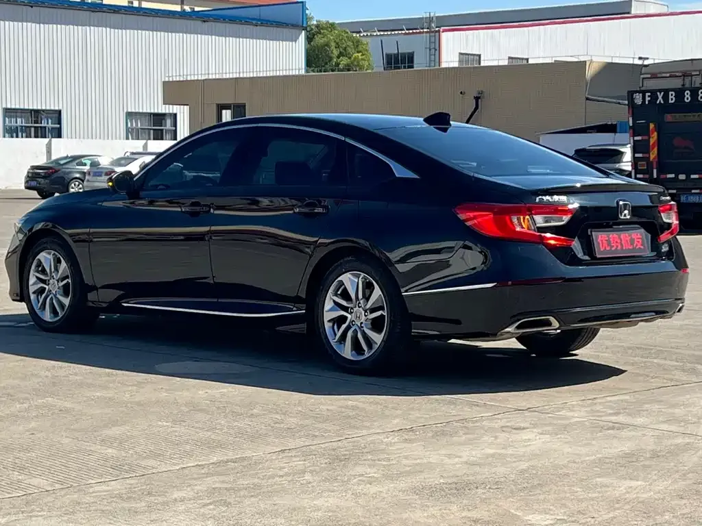 Honda Accord 2021 из CN, фото 7