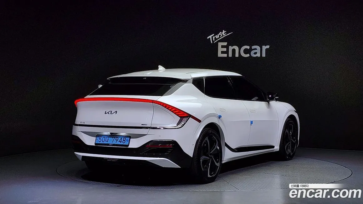 Kia EV6 — фото 2