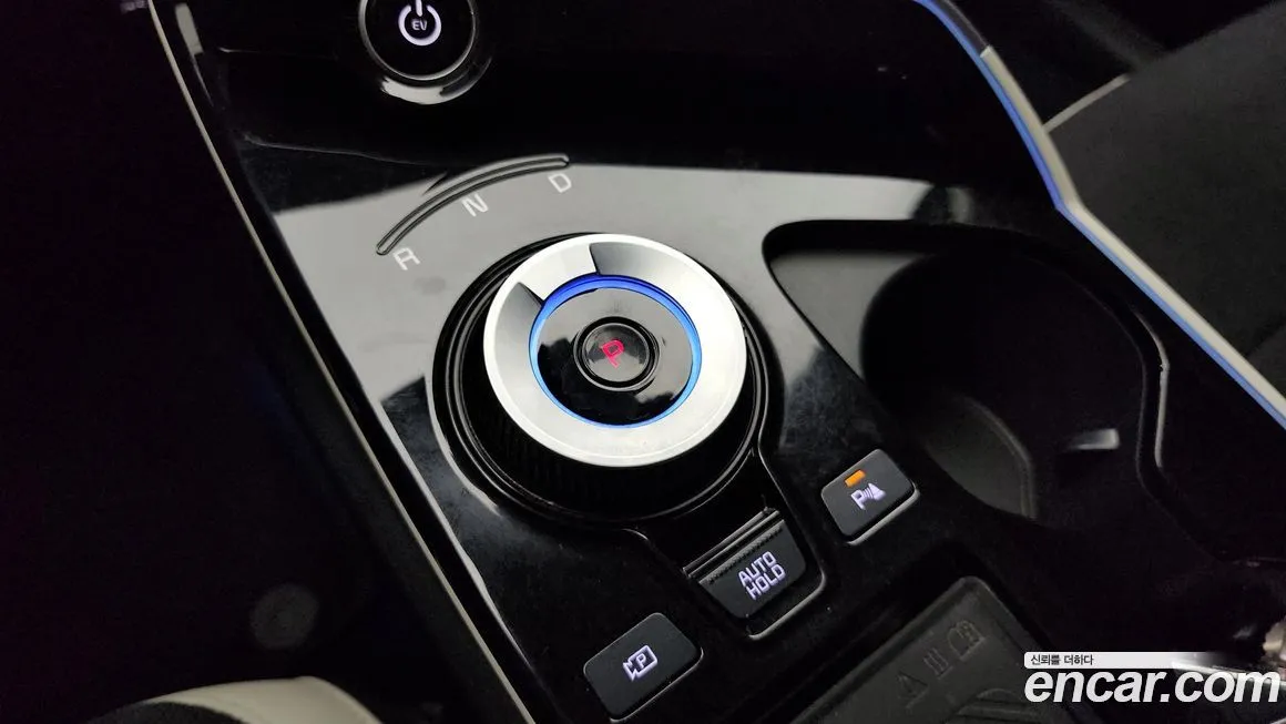 Kia EV6 — фото 9