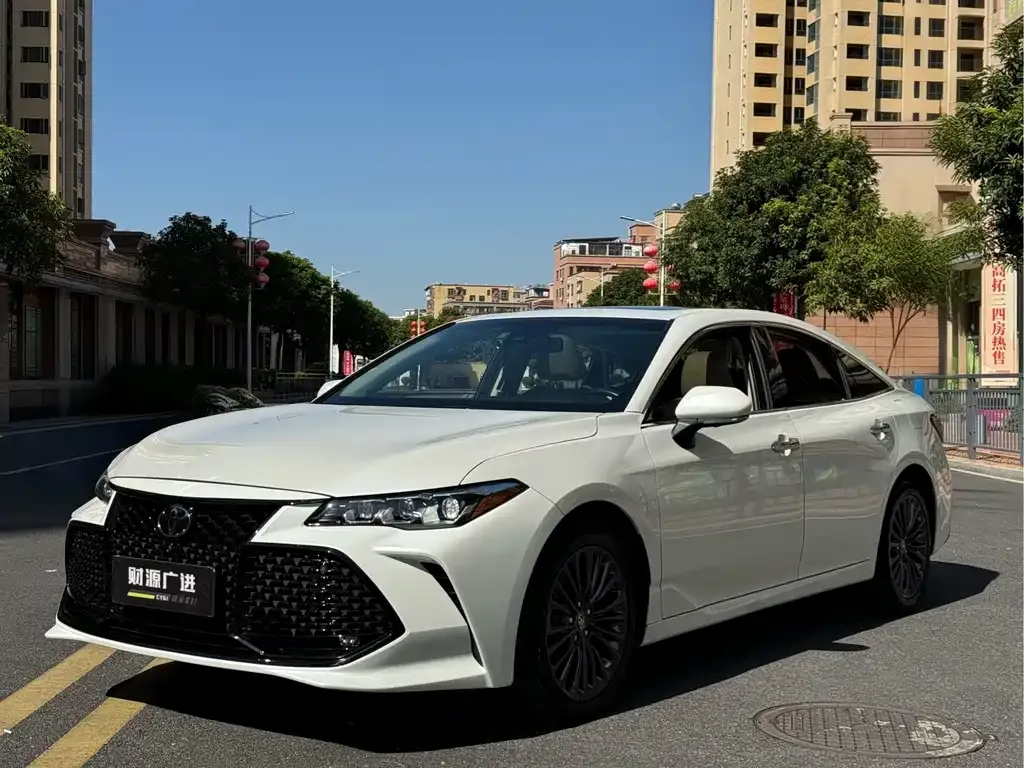 Toyota Avalon 2021 из CN, фото 1