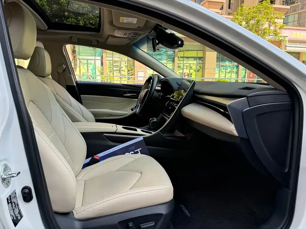 Toyota Avalon 2021 из CN, фото 7