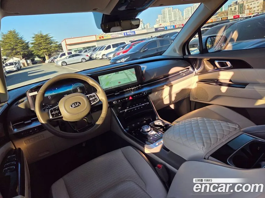 Kia Carnival — фото 10