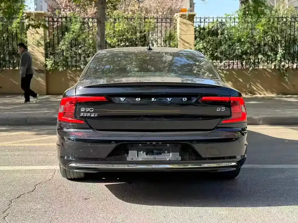 Volvo S90 2021 из CN, фото 8