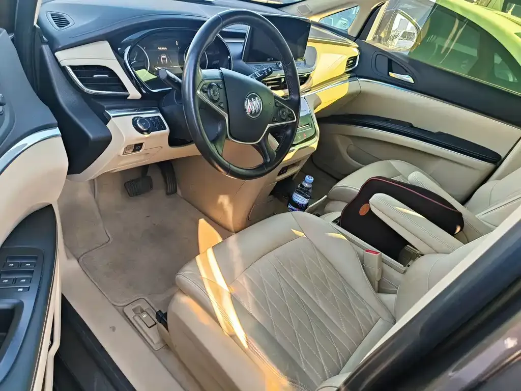 Buick GL8 2023 из CN, фото 8