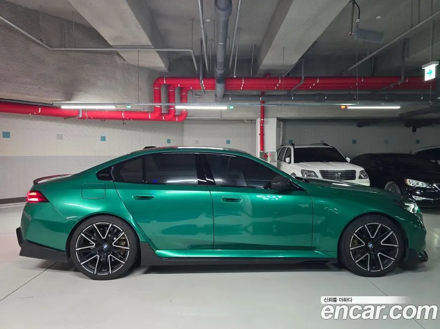 BMW M5 2025 из KR, фото 4