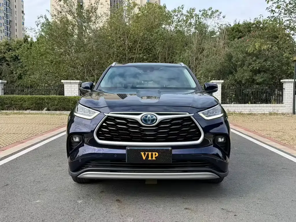 Toyota Highlander — фото 2