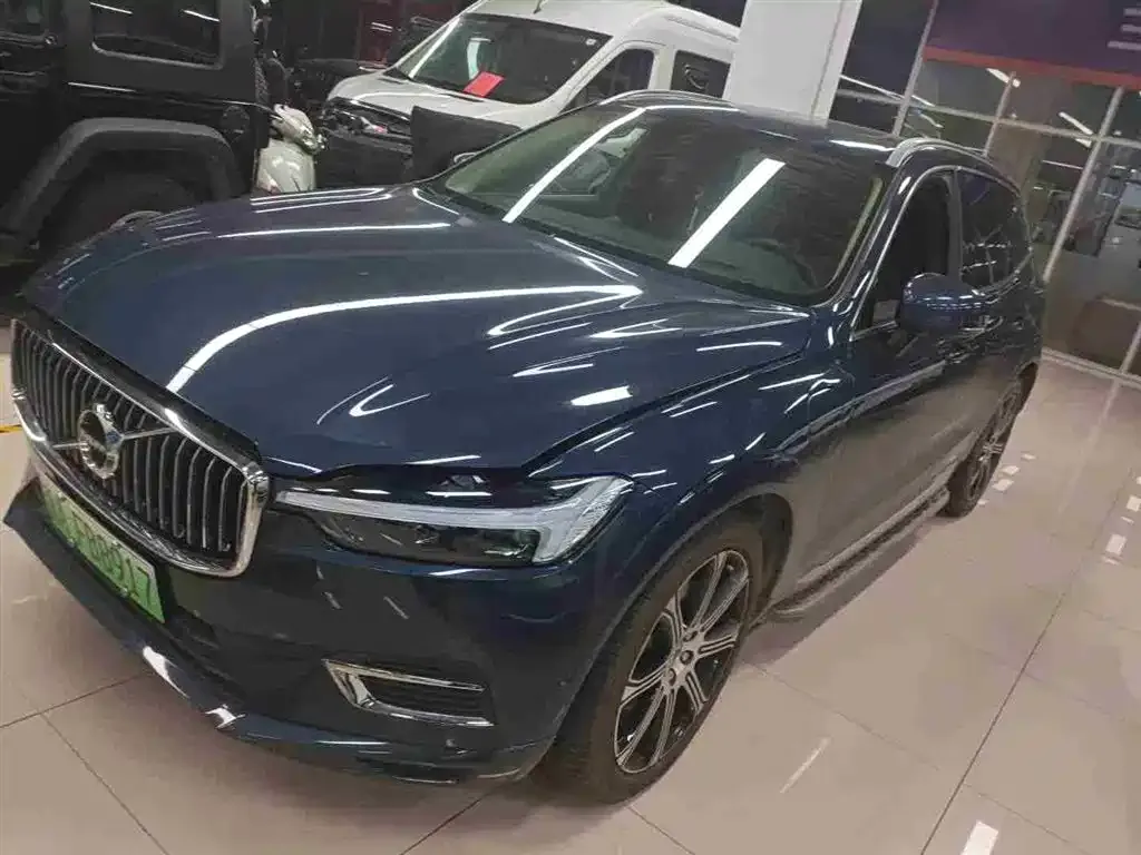 Volvo XC60 PHEV 2021 из CN, фото 1