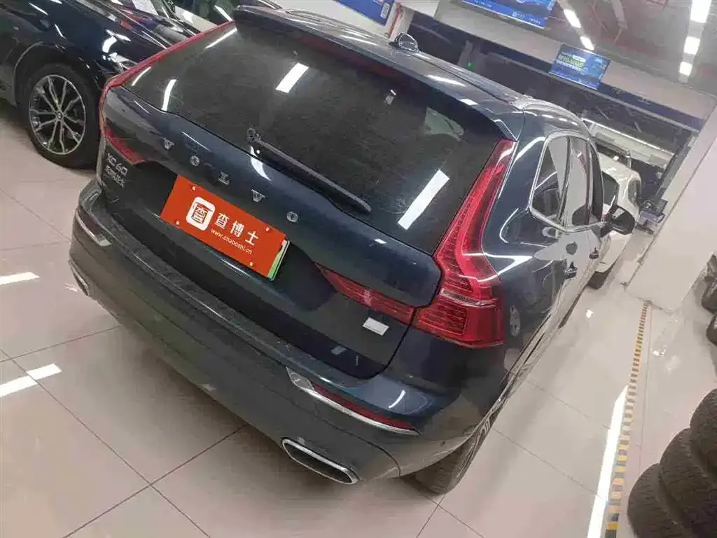 Volvo XC60 PHEV 2021 из CN, фото 7