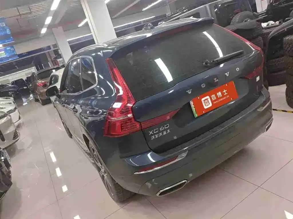 Volvo XC60 PHEV 2021 из CN, фото 8