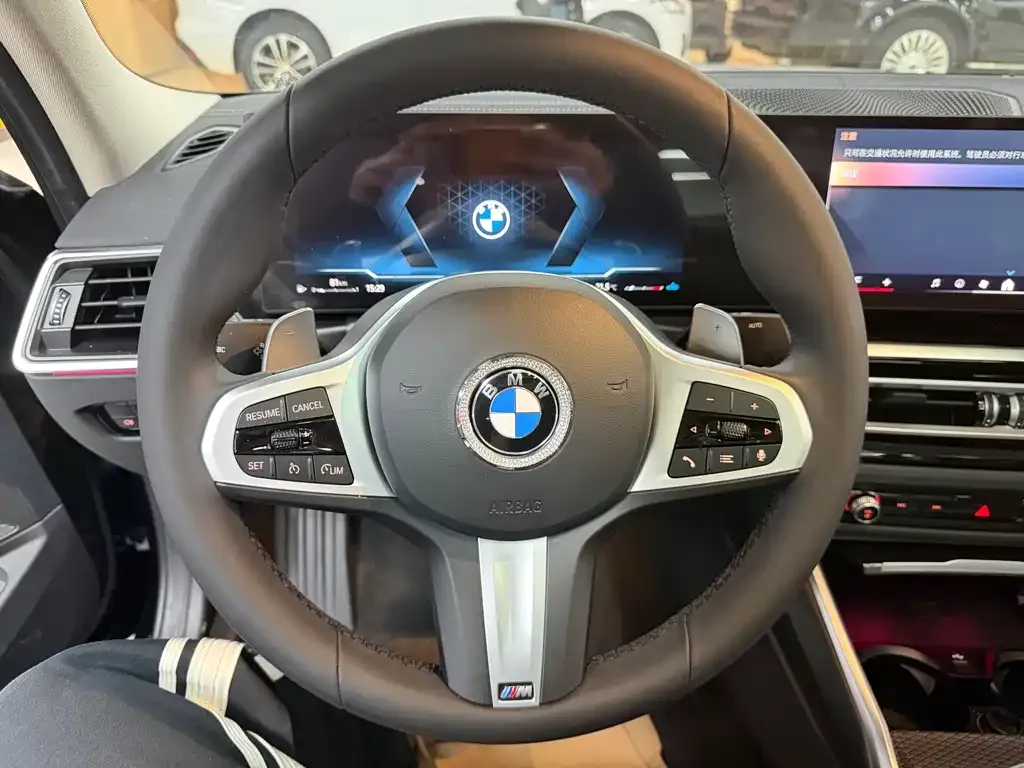 BMW 3 Series 2023 из CN, фото 7