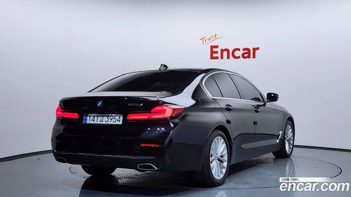BMW 5-Series 2021 из KR, фото 2