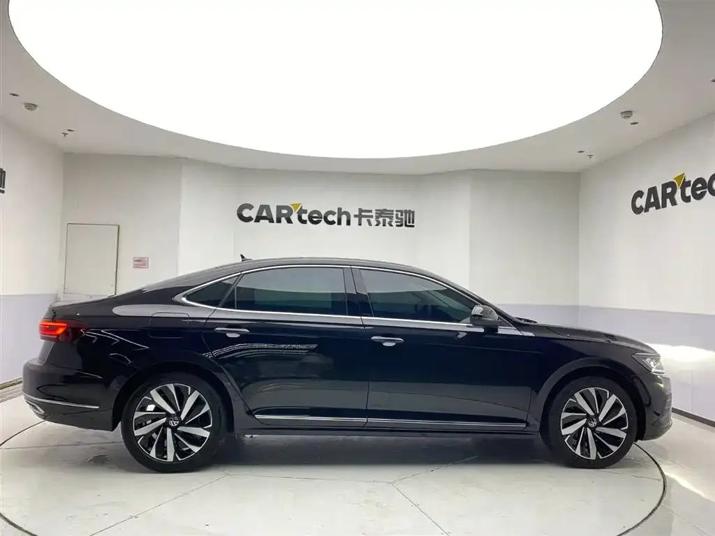 Volkswagen Passat 2024 из CN, фото 5