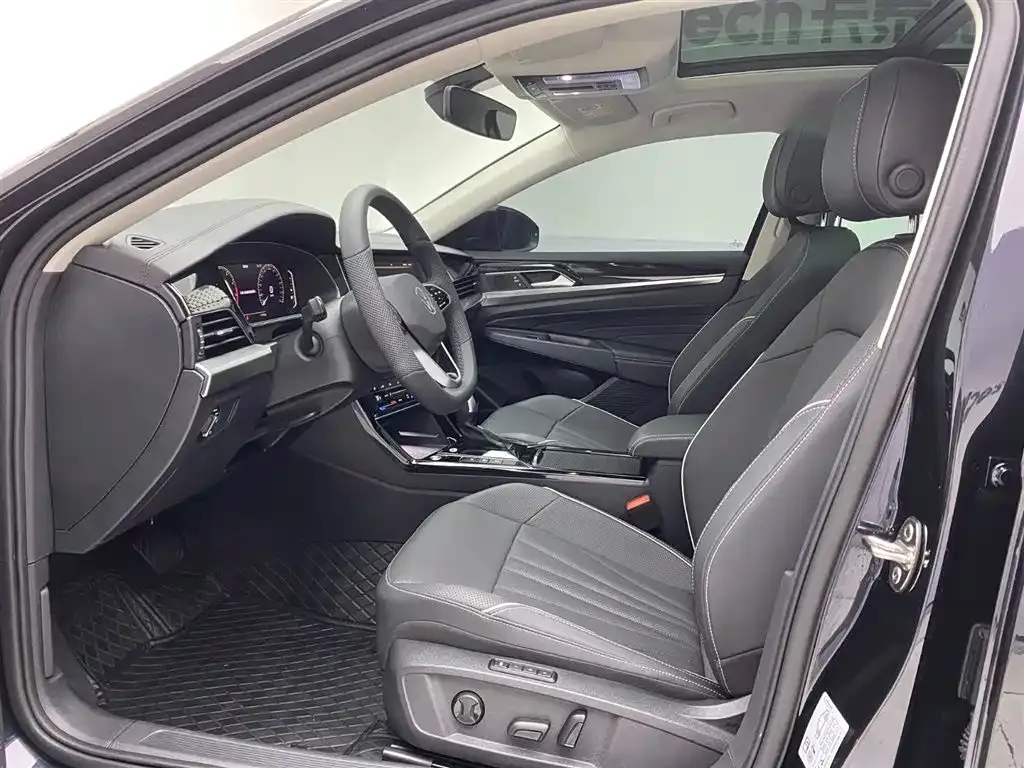 Volkswagen Passat 2024 из CN, фото 9