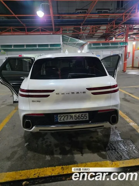 Genesis GV70 2024 из KR, фото 2