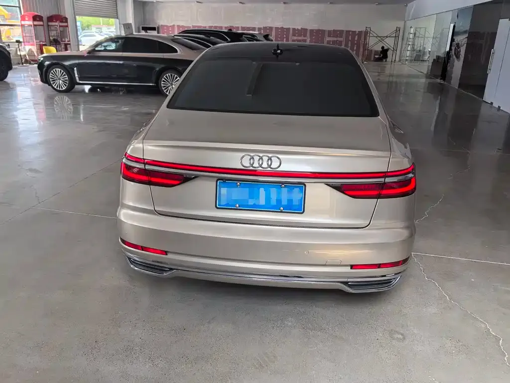 Audi A8 2021 из CN, фото 5