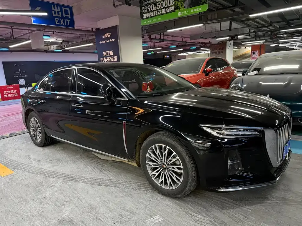 Hongqi H5 — фото 1