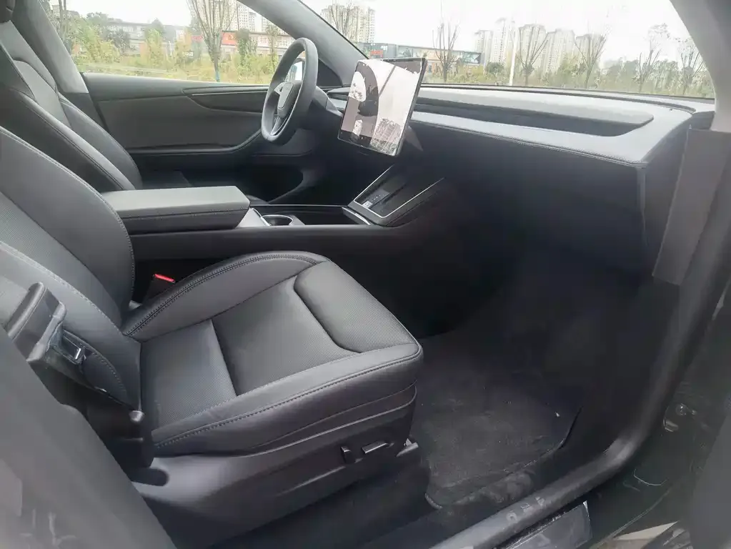 Tesla Model Y 2025 из CN, фото 7