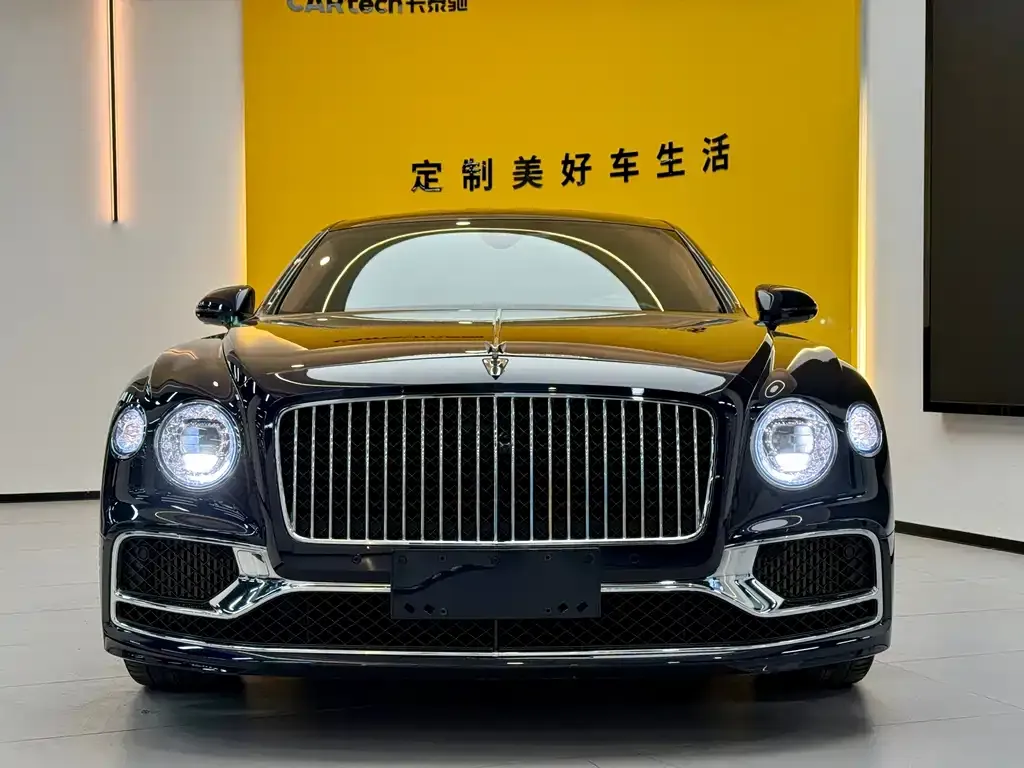 Bentley Flying Spur — фото 2