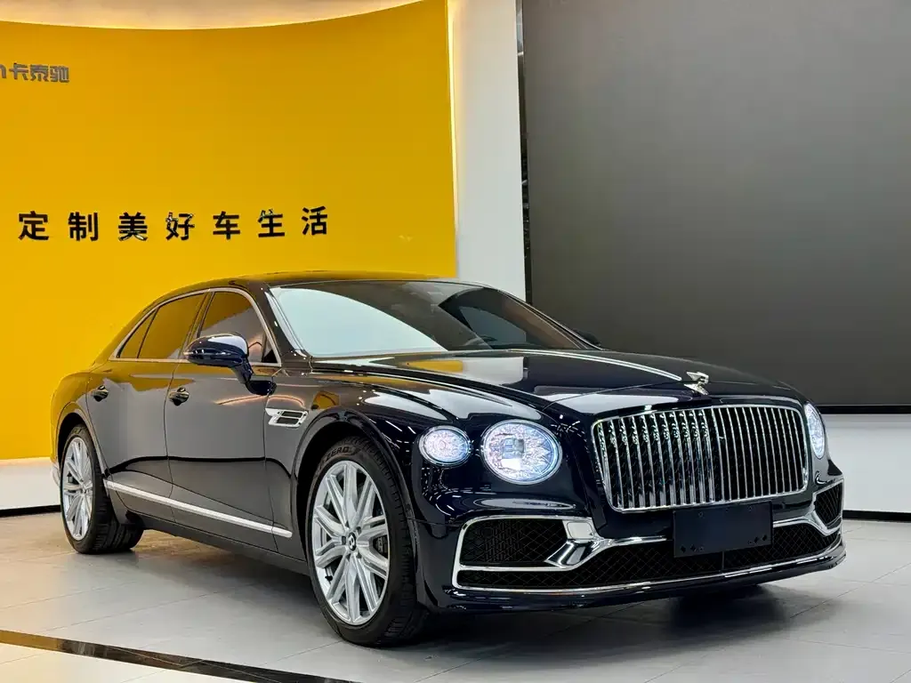 Bentley Flying Spur — фото 3