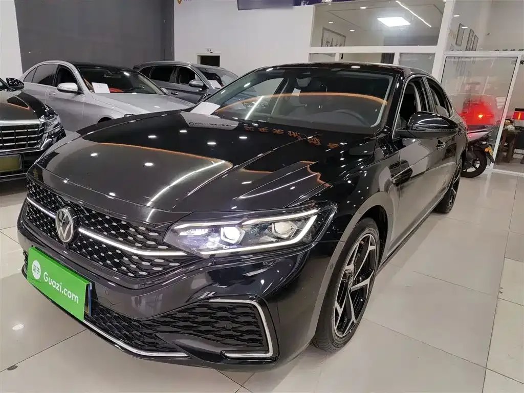 Volkswagen Passat 2023 из CN, фото 1