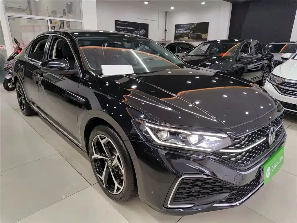 Volkswagen Passat 2023 из CN, фото 4