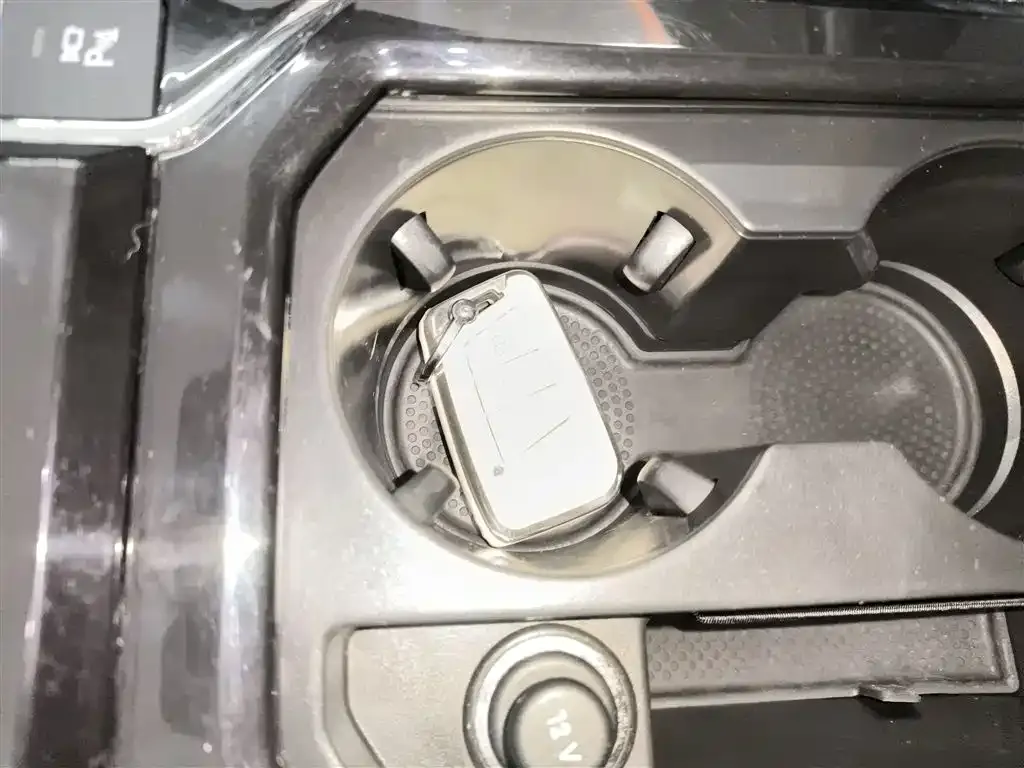 Volkswagen Passat 2023 из CN, фото 9