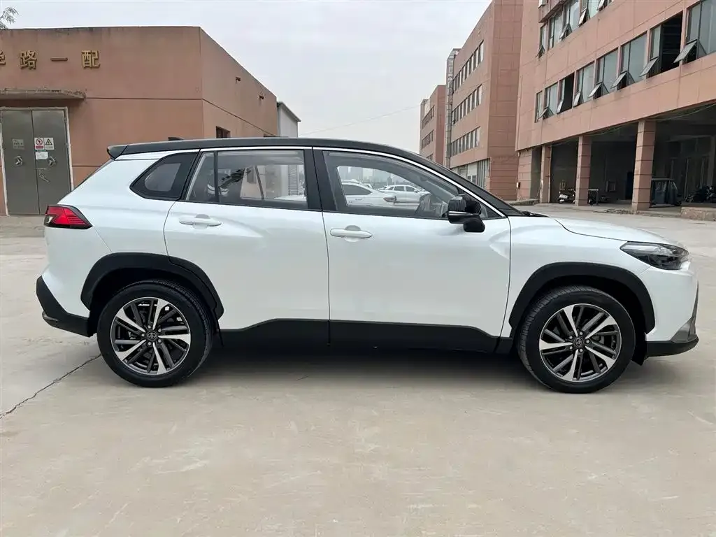 Toyota Frontlander 2022 из CN, фото 5