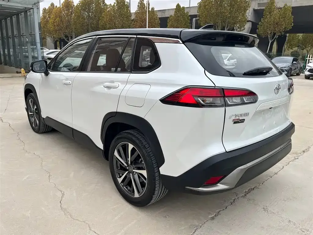 Toyota Frontlander 2022 из CN, фото 8