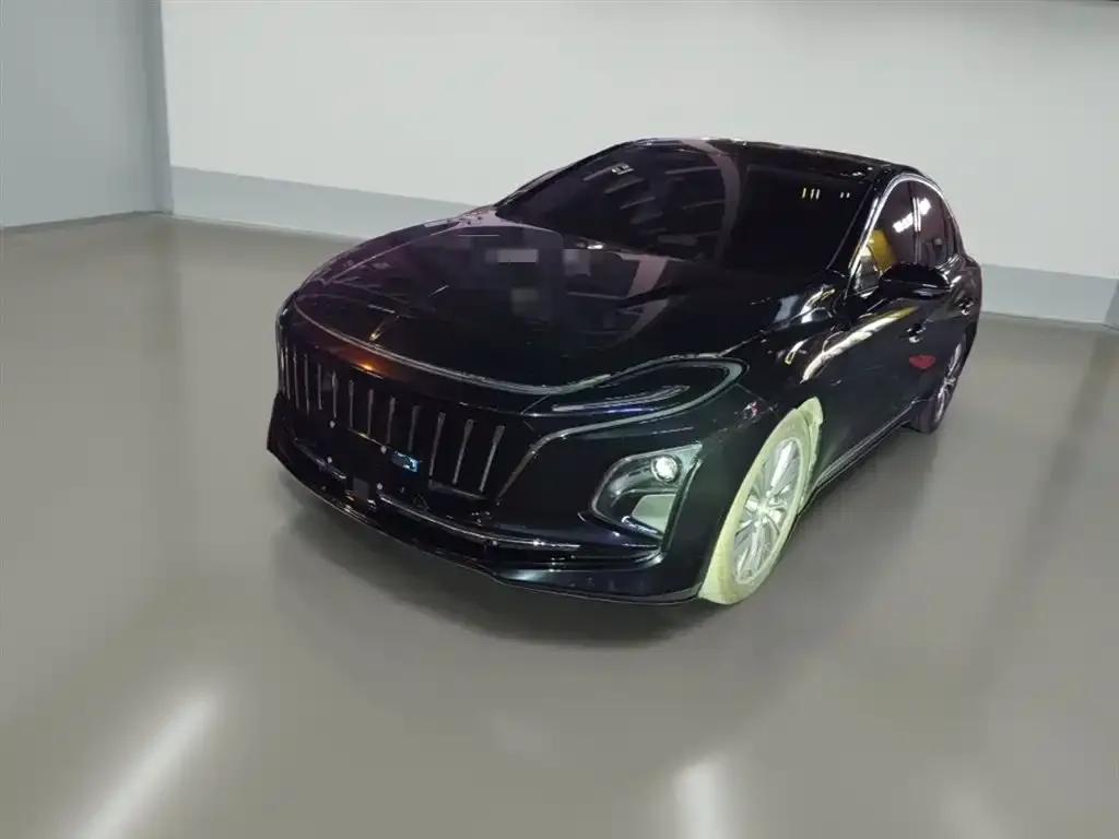 Hongqi E-QM5 2024 из CN, фото 2